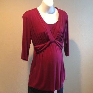 3/4 sleeve nursing /maternity shirt